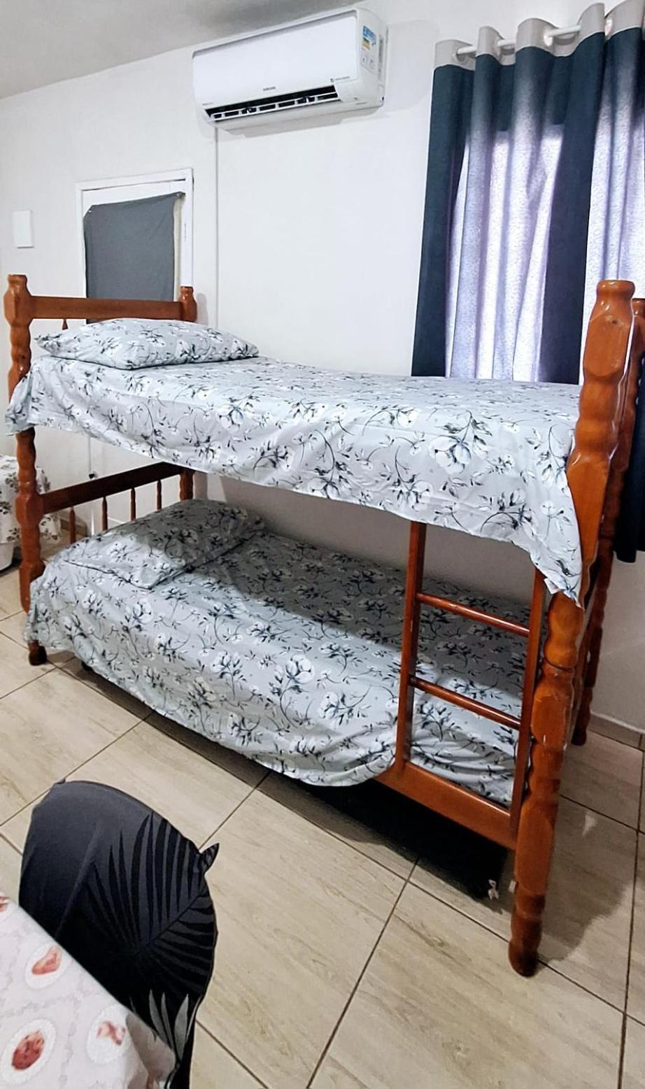 Kitnet S1 Em Torres-Rs - Na Mais Bela Praia Gaucha - Cozinha - Banheiro - Ar Condicionado - Tv E Wi-Fi - Estacionamento - Anfitria Superhost No Bnb Buitenkant foto